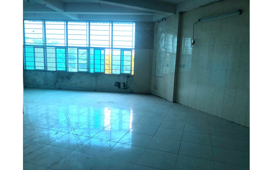 Cho thuê MBKD làm Bi - A, Nhà hàng, Bia, Cà Phê Phố Văn Tiến Dũng, Quận Bắc Từ Liêm